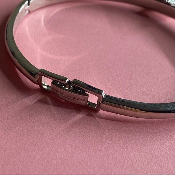 Marc Jacobs Heart Charm Bracelet - Picture 2 of 5